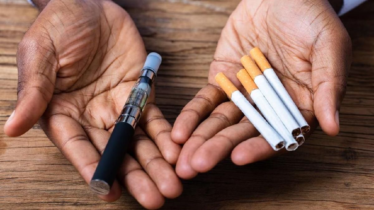 Perbandingan Risiko Kesehatan: Vape atau Rokok, Mana yang Lebih Super Berbahaya? (2025)