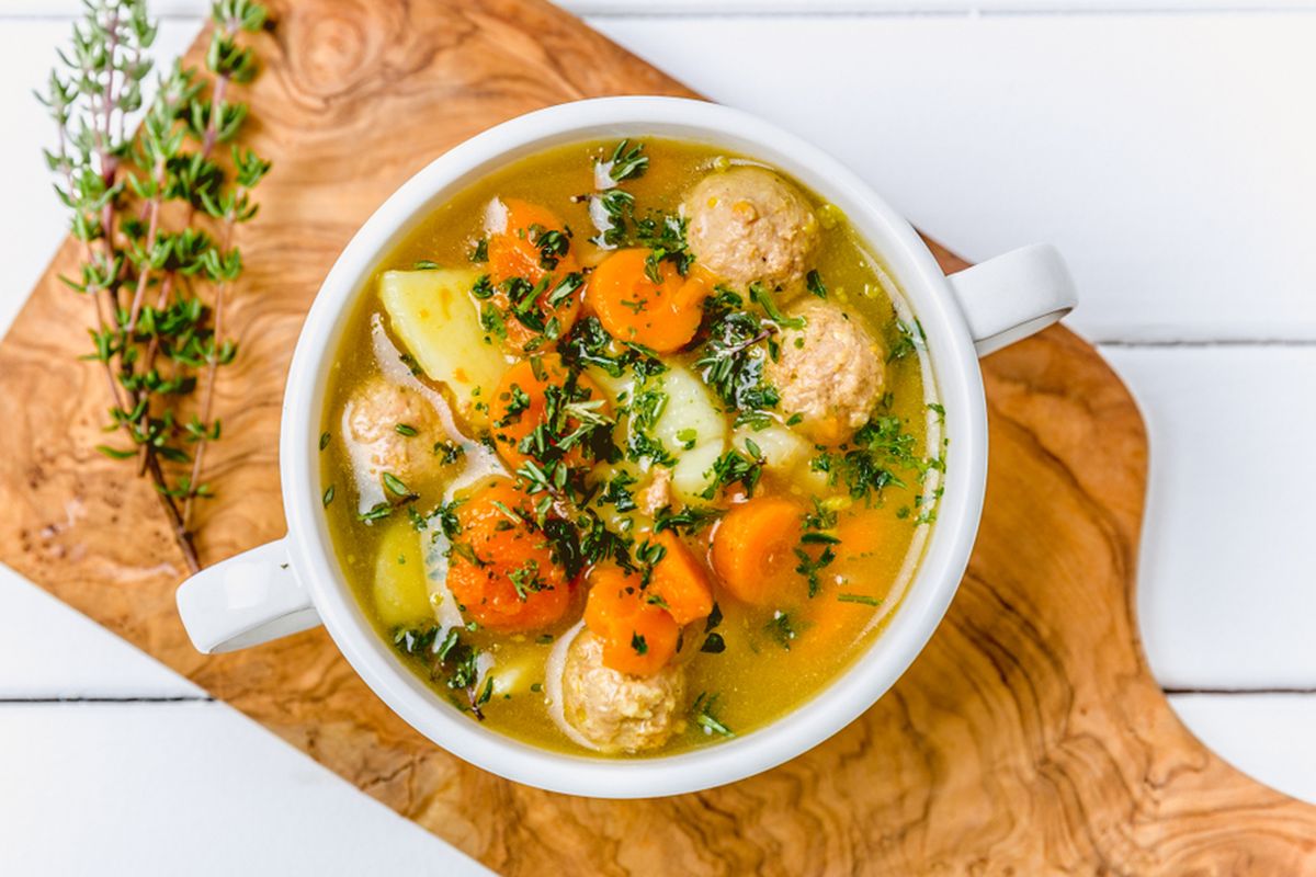 15 Jenis Makanan untuk Panas Dalam yang Super Ampuh